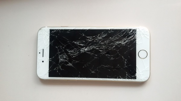 苹果外屏玻璃碎了多少钱修